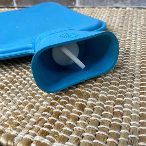 Covered Hot Water Bottle Knit Sweater By Cassandra Never Used 13" x 8" - Picture 10 of 11